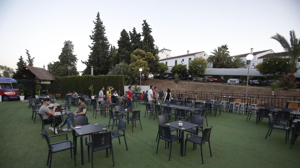 Terraza en el Hotel Los Abetos de Córdoba donde se celebrarán los conciertos