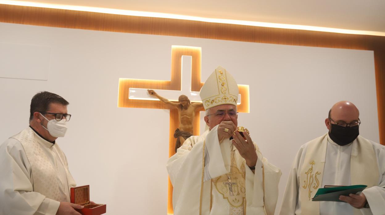 El obispo de Córdoba, Demetrio Fernández, en el nuevo templo del Beato Cristóbal de Santa Catalina