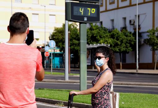 Córdoba deja uno de los días más calurosos del verano en el umbral de los 44 grados de temperatura máxima