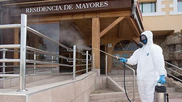 Andalucía impone multas de hasta 600.000 euros por provocar contagios masivos de coronavirus