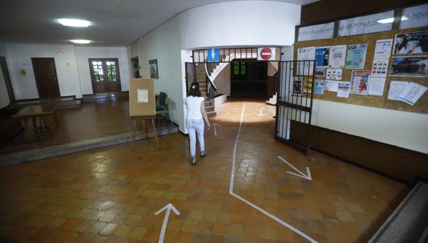 La Junta valorará cerrar un colegio cuando haya tres o más casos confirmados en al menos dos aulas