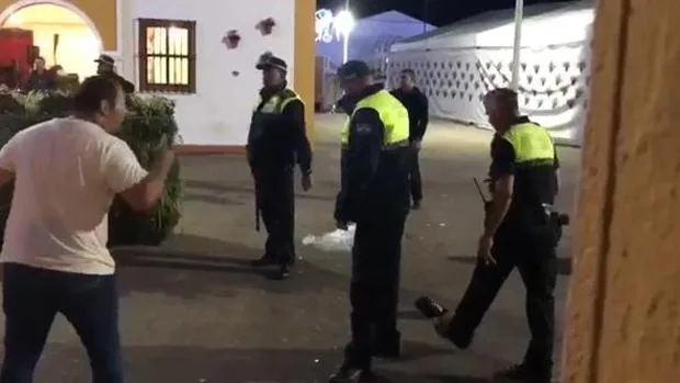 Marbella contrata más agentes locales y pide al Gobierno que refuerce a la Policía Nacional