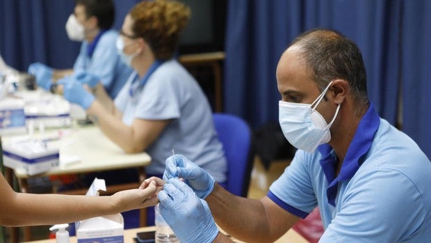 Balance de las últimas horas: 71 nuevos contagios en Córdoba y ligera bajada de hospitalizaciones