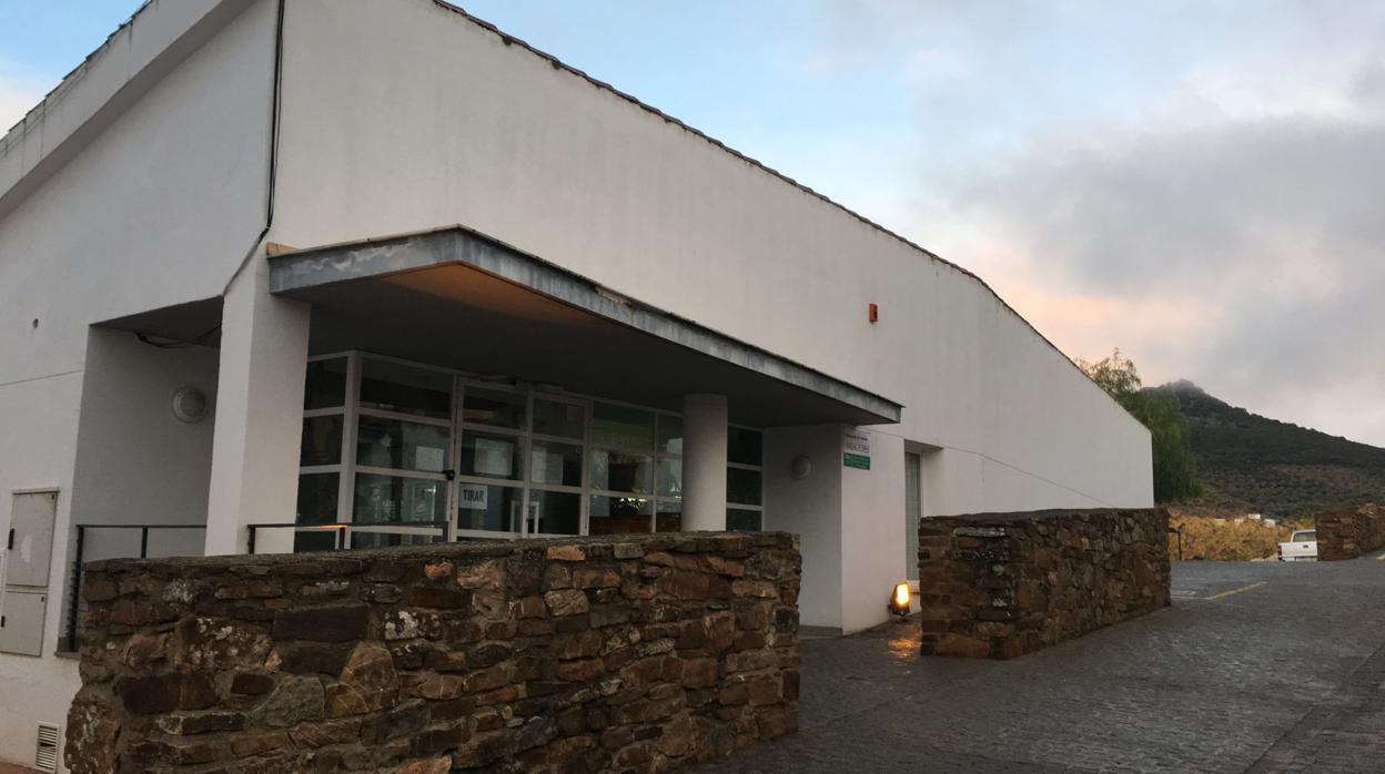 Fachada de la residencia de mayores Nuestra Señora de África