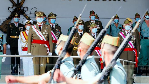 El Rey Felipe VI rinde homenaje a los 100 años de La Legión en Almería