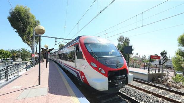 Málaga quiere que el Covid-19 le ayude a resucitar el tren de la Costa