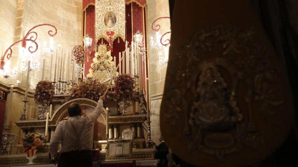 Misa de hermanos de la filial cordobesa de El Rocío el pasado mes de mayo