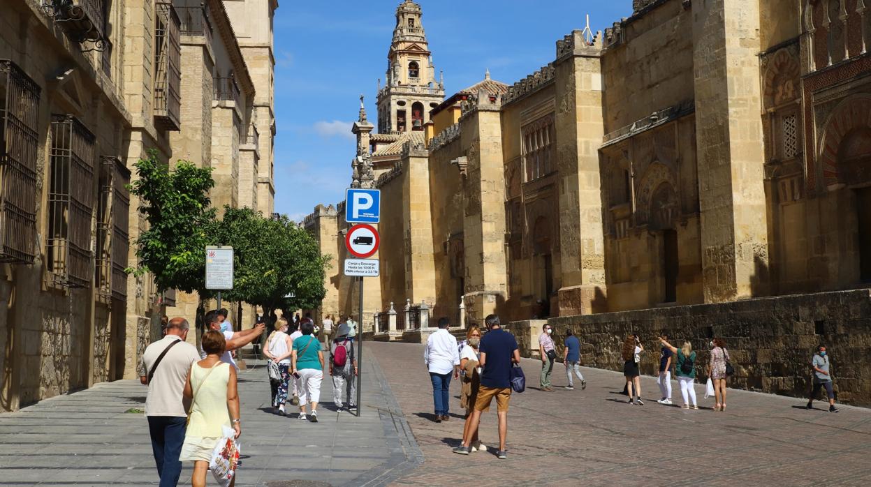 Ambiente, ayer en el entorno de la Mezquita-Catedral de Córdoba