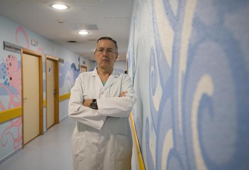 Juan Luis Pérez Navero, jefe de Pediatría del Reina Sofía