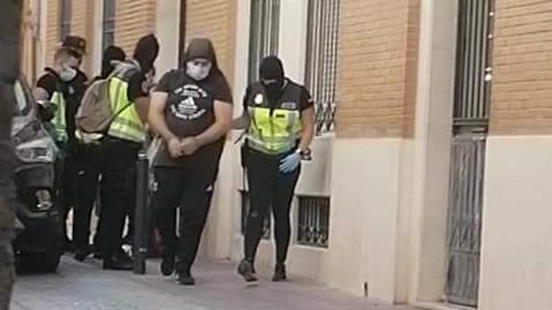 La Policía Nacional registra varios domicilios en un amplio dispositivo