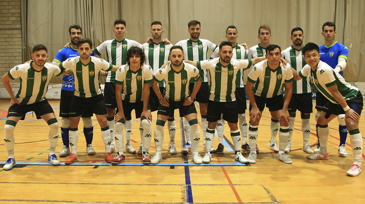 La plantilla del Córdoba CF, en la final de la Copa de Andalucía