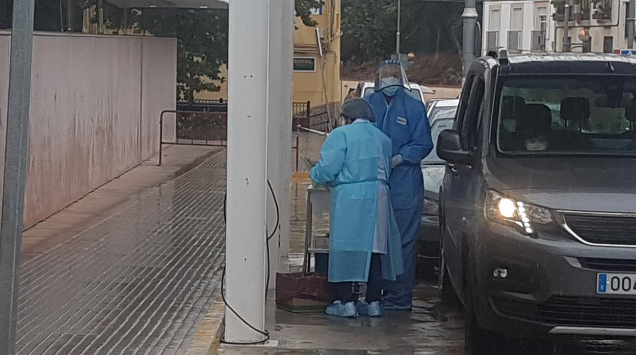 Personal sanitario en Aguilar de la Frontera la pasada semana