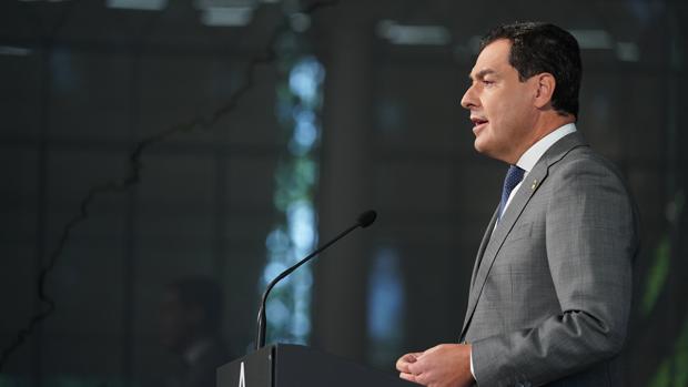 Juanma Moreno se inclina por el cierre de Andalucía de cara al próximo puente, pero fía la decisión a los expertos