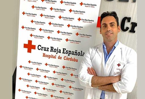 El doctor Valverde trabaja también en Cruz Roja