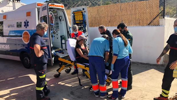 Rescatada una senderista tras sufrir una fractura de tobillo en la sierra de Priego de Córdoba