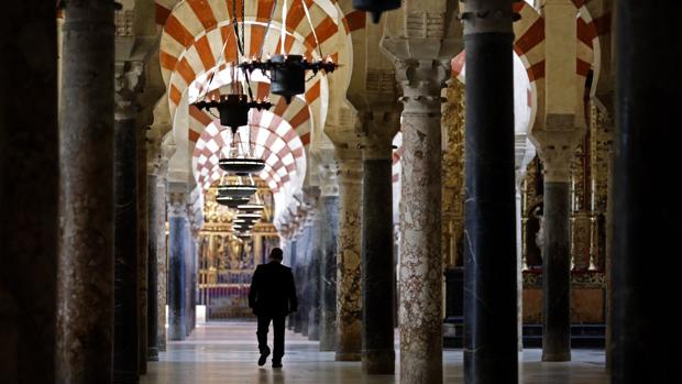 La Mezquita-Catedral de Córdoba cierra al público