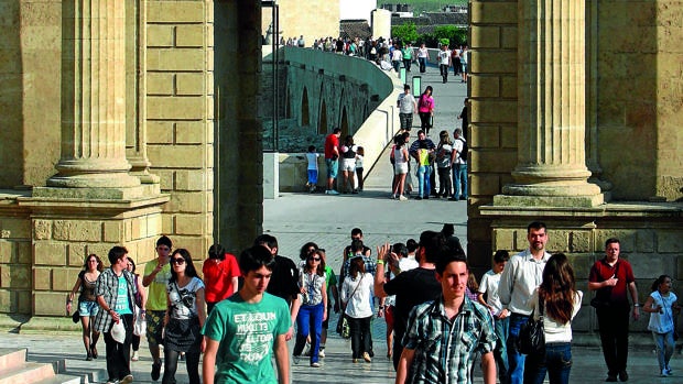 20 noticias de Córdoba | El Puente Romano, la obra que encumbró a la Ribera