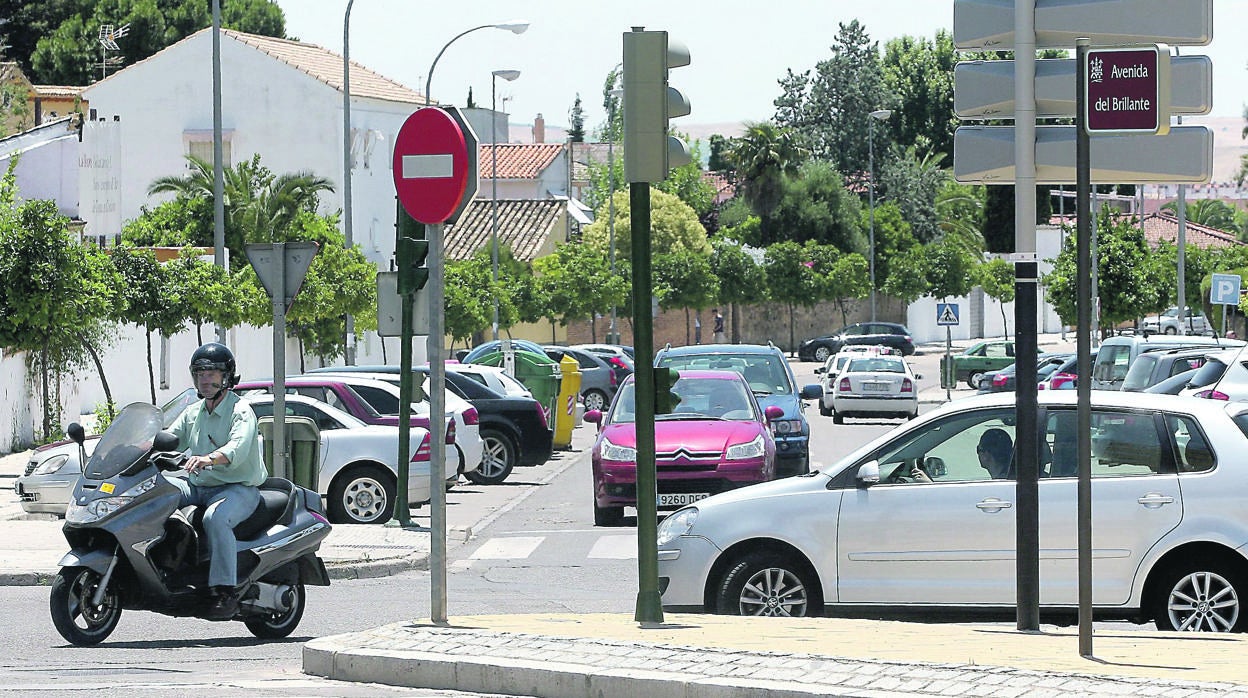 Calle Poeta Emilio Prados esquina con avendia de El Brillante en la capital