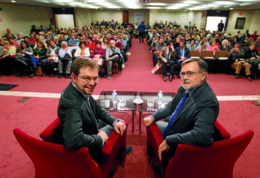 Javier Sierra en el Foro Cultural de ABC en la Sala Cajasur-Gran Capitán