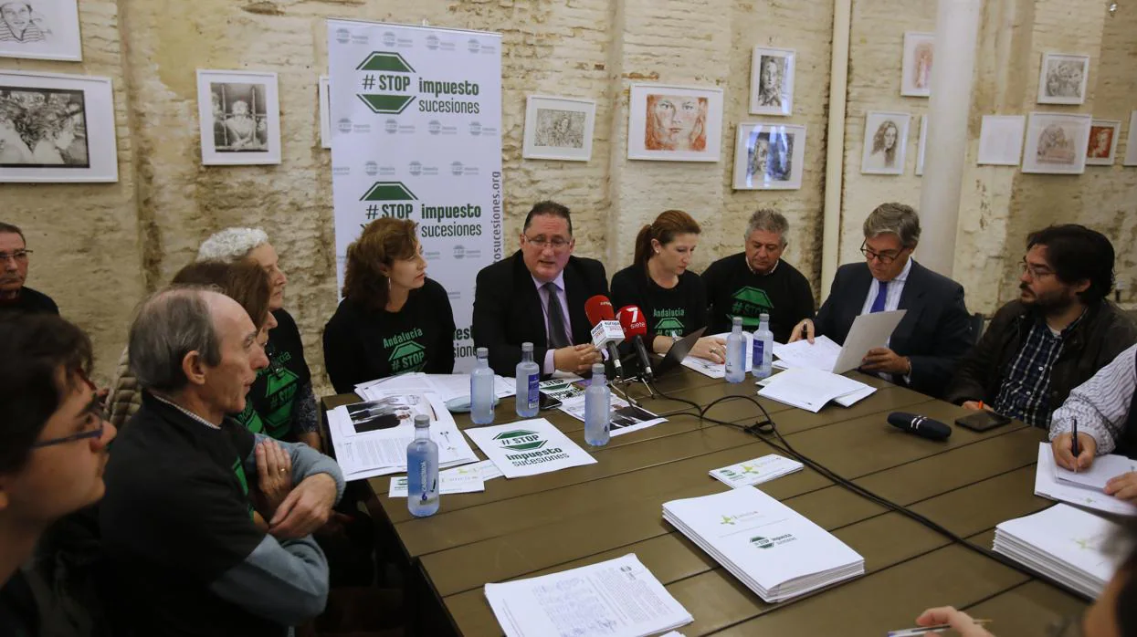 Rueda de prensa de Stop Impuesto de Sucesiones en Sevilla para derogar esa recaudación