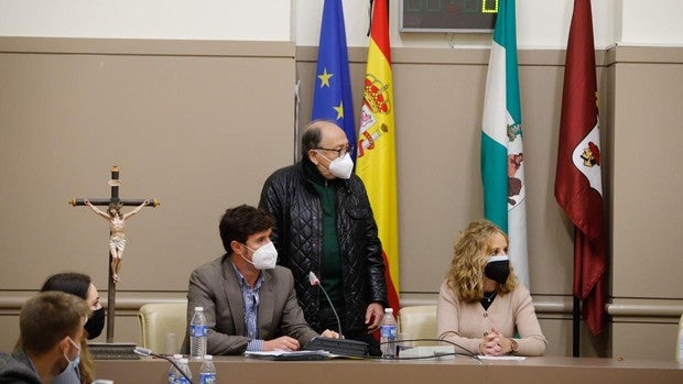 Moción de censura en Baena | Adelante Andalucía pide destituir a los que difundieron que una edil tenía Covid-19