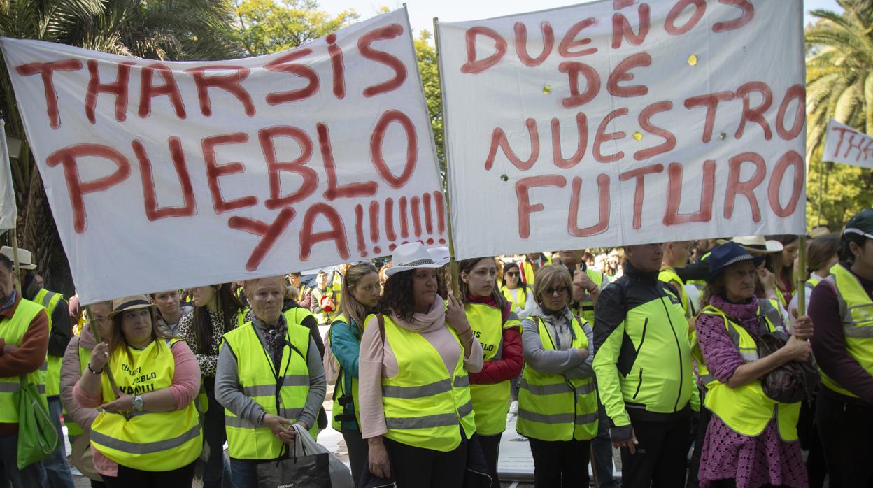 Manifestación de vecinos de Tharsis a favor de la separación