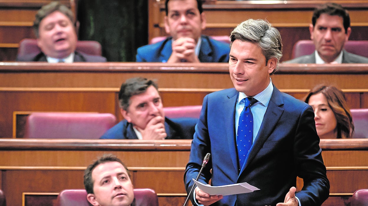 Andrés Lidera, aquí en el Congreso, es el diputado que más iniciativas ha presentado, más de 1.300 en un año