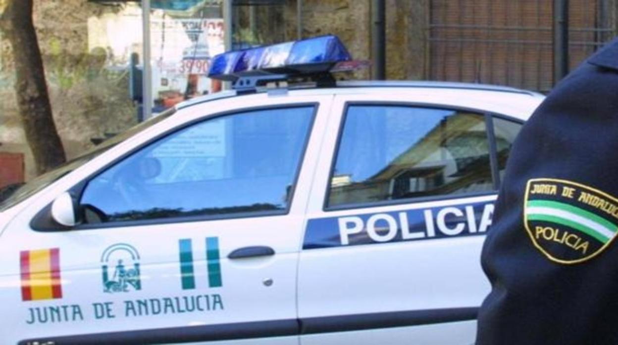 La Policía Adscrita a la Junta de Andalucía fue la que retiró a los menores