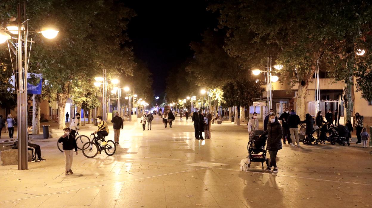 El alumbrado público del Bulevar de Gran Capitán en Córdoba