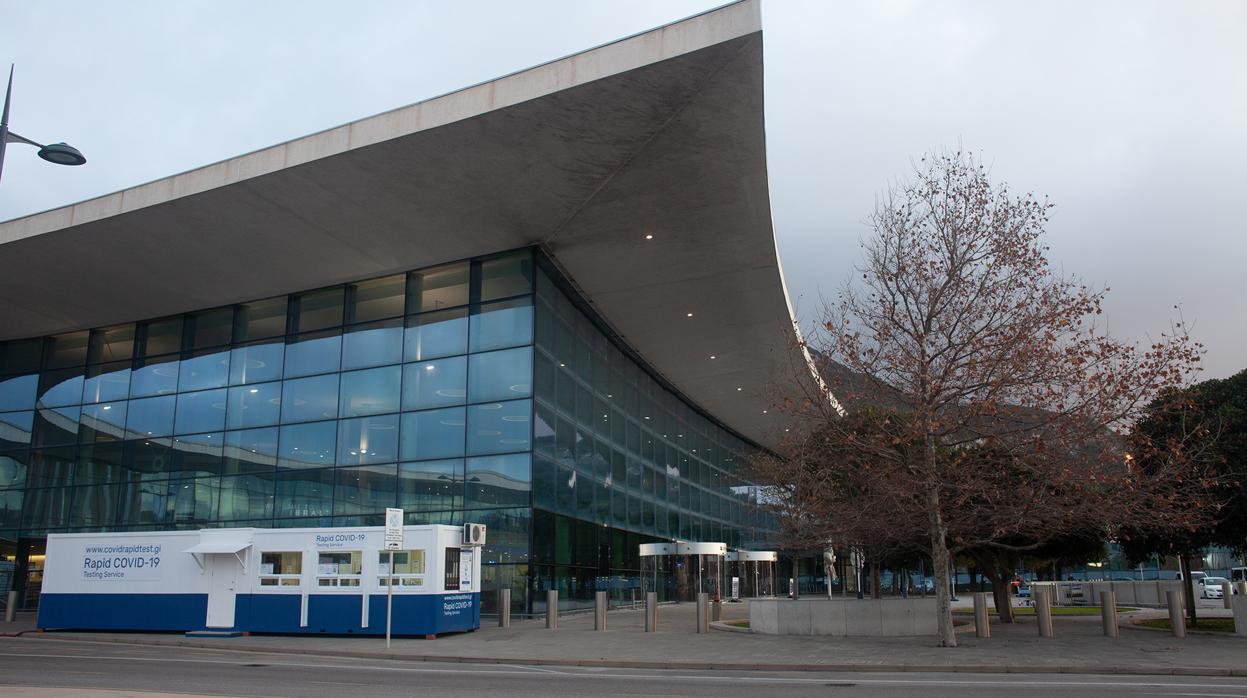 Módulo para pruebas rápidas de Covid instalado en el aeropuerto de Gibraltar