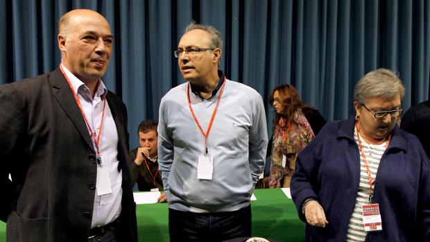 El PSOE de Córdoba afronta su congreso, a casi un año vista, debatiéndose entre continuidad o cambio