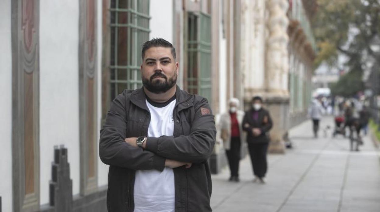 Luis Couñago en la plaza de Colón de Córdoba