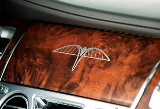 Rolls-Royce se inspira en el puente Ibn Firnás de Córdoba para un coche de lujo que vende en el mundo árabe