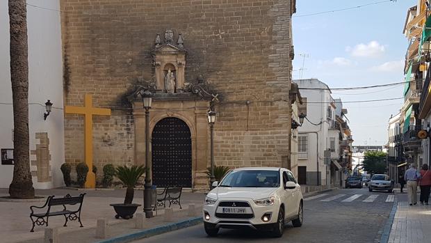 El obispo, sobre la cruz de Aguilar: «El que toque sentimientos religiosos tendrá consecuencias»