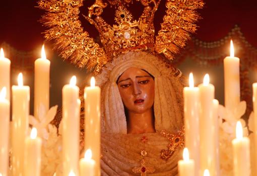 Nuestra Señora de la Salud, durante su procesión del Martes Santo en 2019