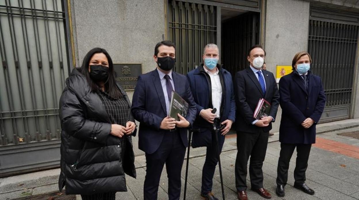 El alcalde, en Madrid tras presentat el proyecto en Defensa