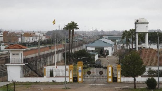 Jaén estalla al otorgar Pedro Sánchez a Córdoba la nueva sede logística del Ejército