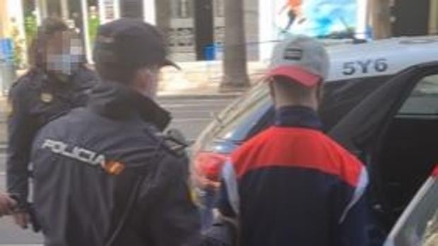 Prisión para los detenidos por darle una brutal paliza a un adolescente a la salida del instituto en Málaga