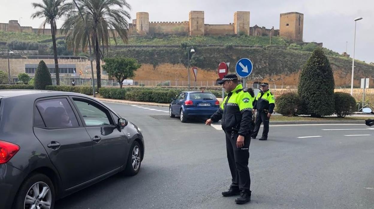 Control policial en el municipio sevillano de Alcalá de Guadaíra