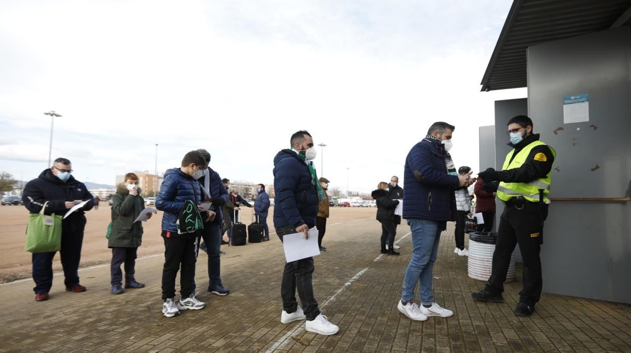 Los abonados del Córdoba CF acceden al partido ante el Getafe