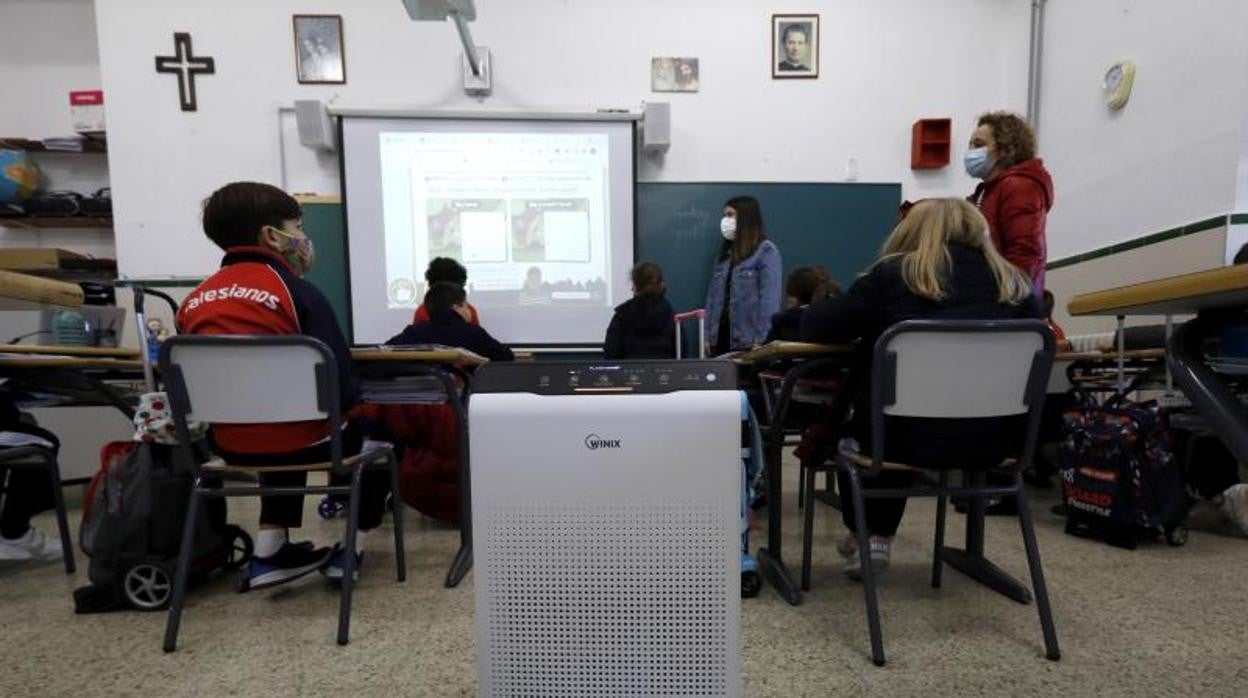 Filtro de depuración de aire en un colegio de Córdoba