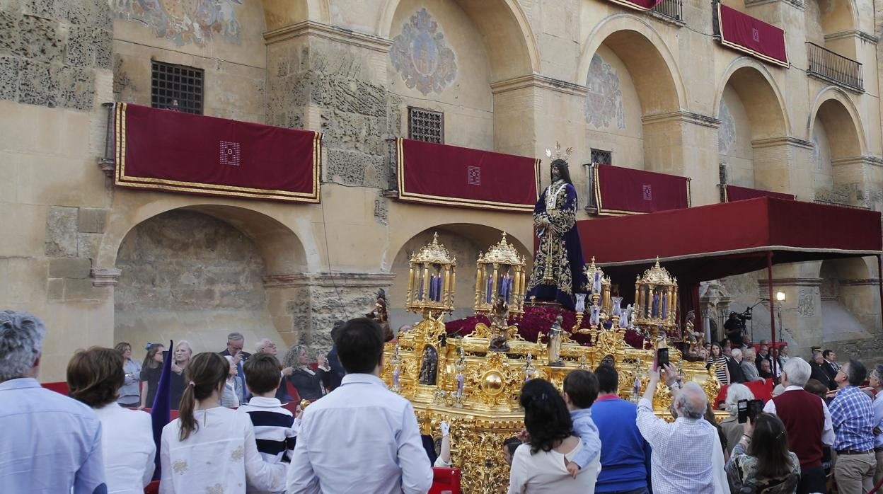 El Señor Rescatado, en la carrera oficial el Domingo de Ramos de 2019