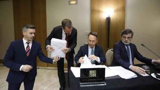 El Juzgado llama a declarar en abril a los investigados por el caso León contra González en el Córdoba CF