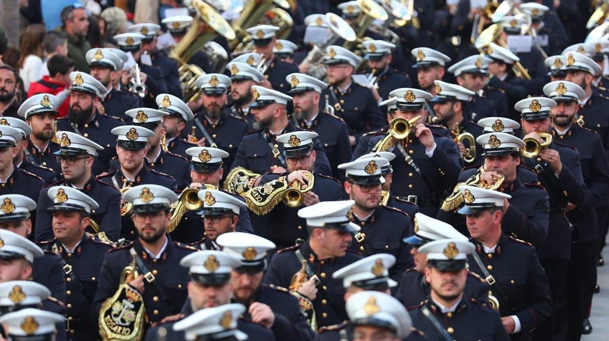 Rosario de Cádiz, tras Afligidos, en el Jueves Santo de 2019