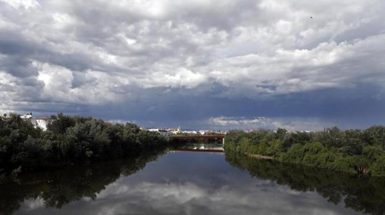 Nubes sobre Córdoba en una imagen de archivo