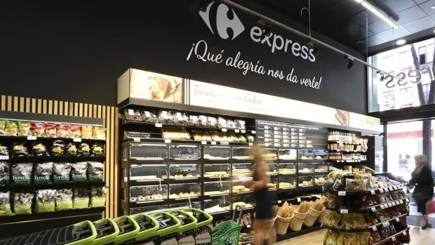 Carrefour comienza a adaptar los establecimientos adquiridos a Supersol en Córdoba