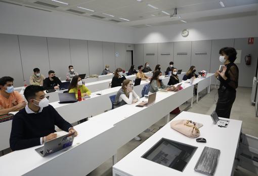 Una clase presencial en la Loyola Andalucía de Córdoba en el curso 2020-2021