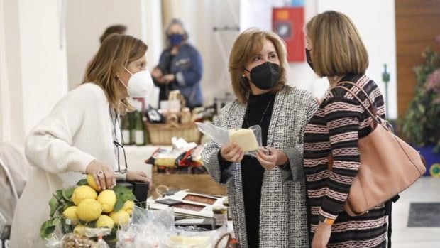 Adevida invita a su Baratillo en San Felipe Neri cuando la ayuda a las madres es más necesaria que nunca