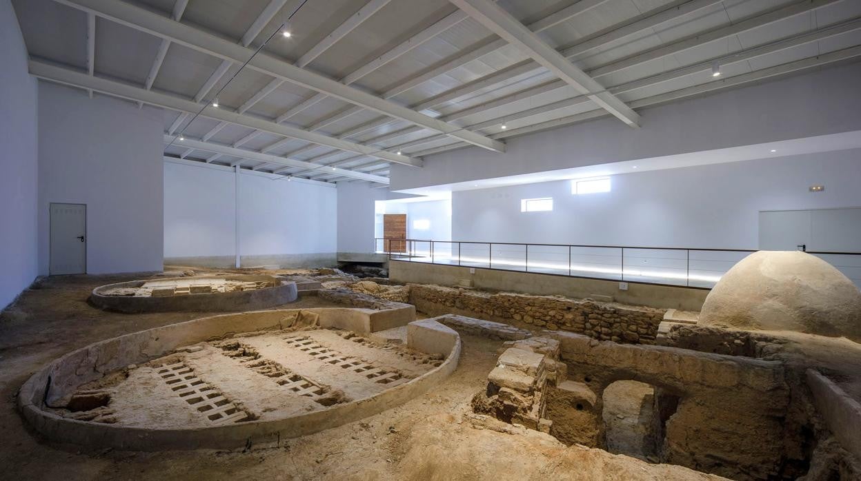 Edificio que alberga los restos de los hornos de época romana en Lucena