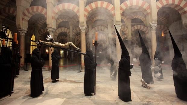 Semana Santa de Córdoba 2021 | Sigue en directo el acto penitencial de las cofradías del Lunes Santo en la Catedral